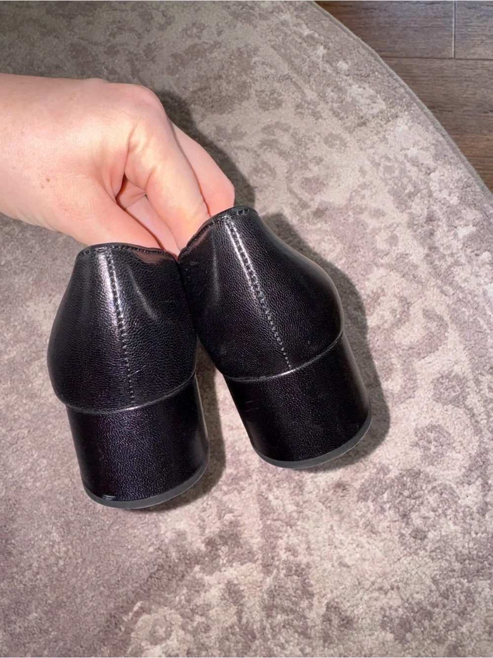 Tory Burch Women’s 8 45mm Cap-Toe Black Leather Pumps Shoes